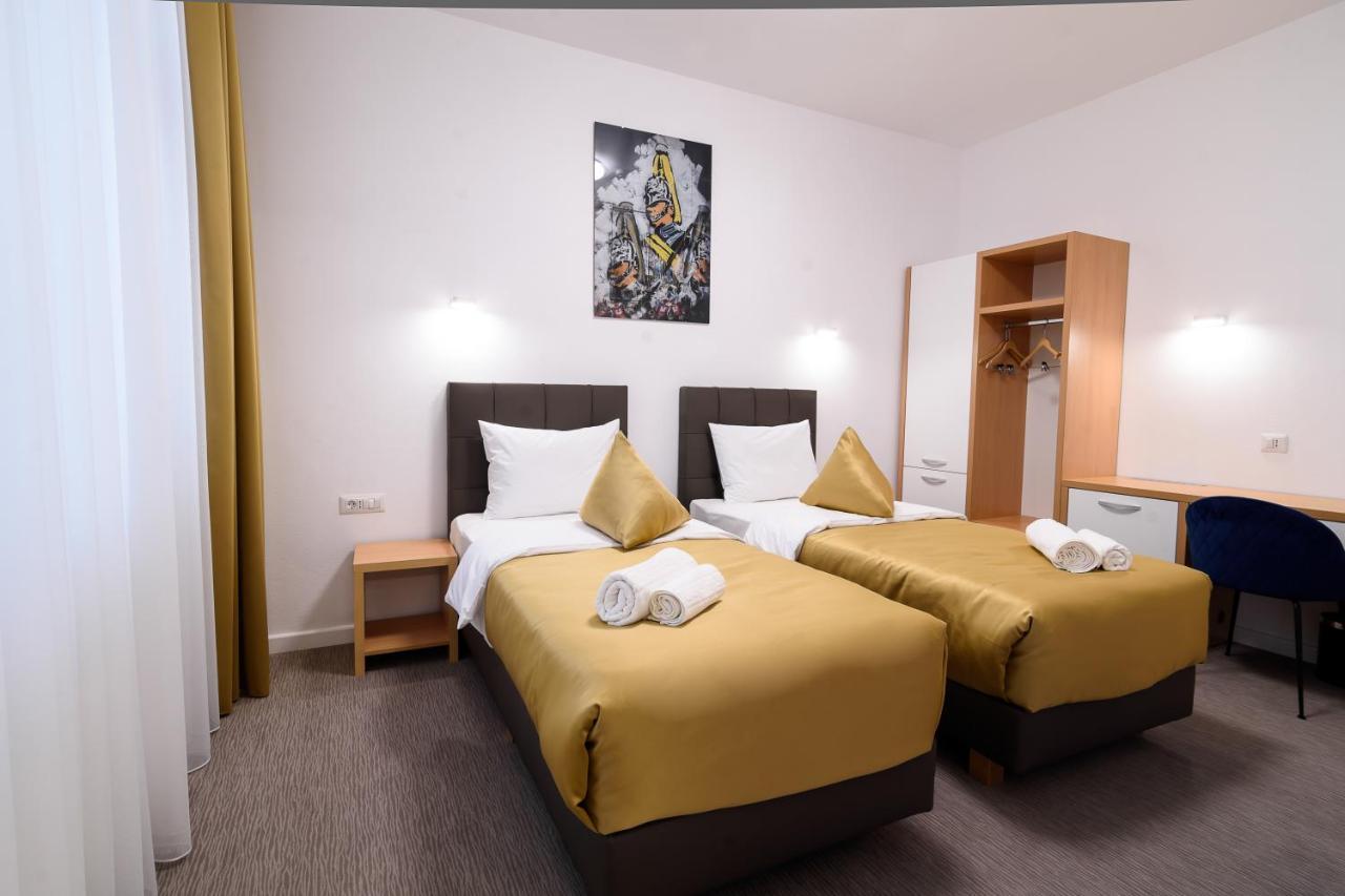 Hotel Urban 巴亚马雷 外观 照片