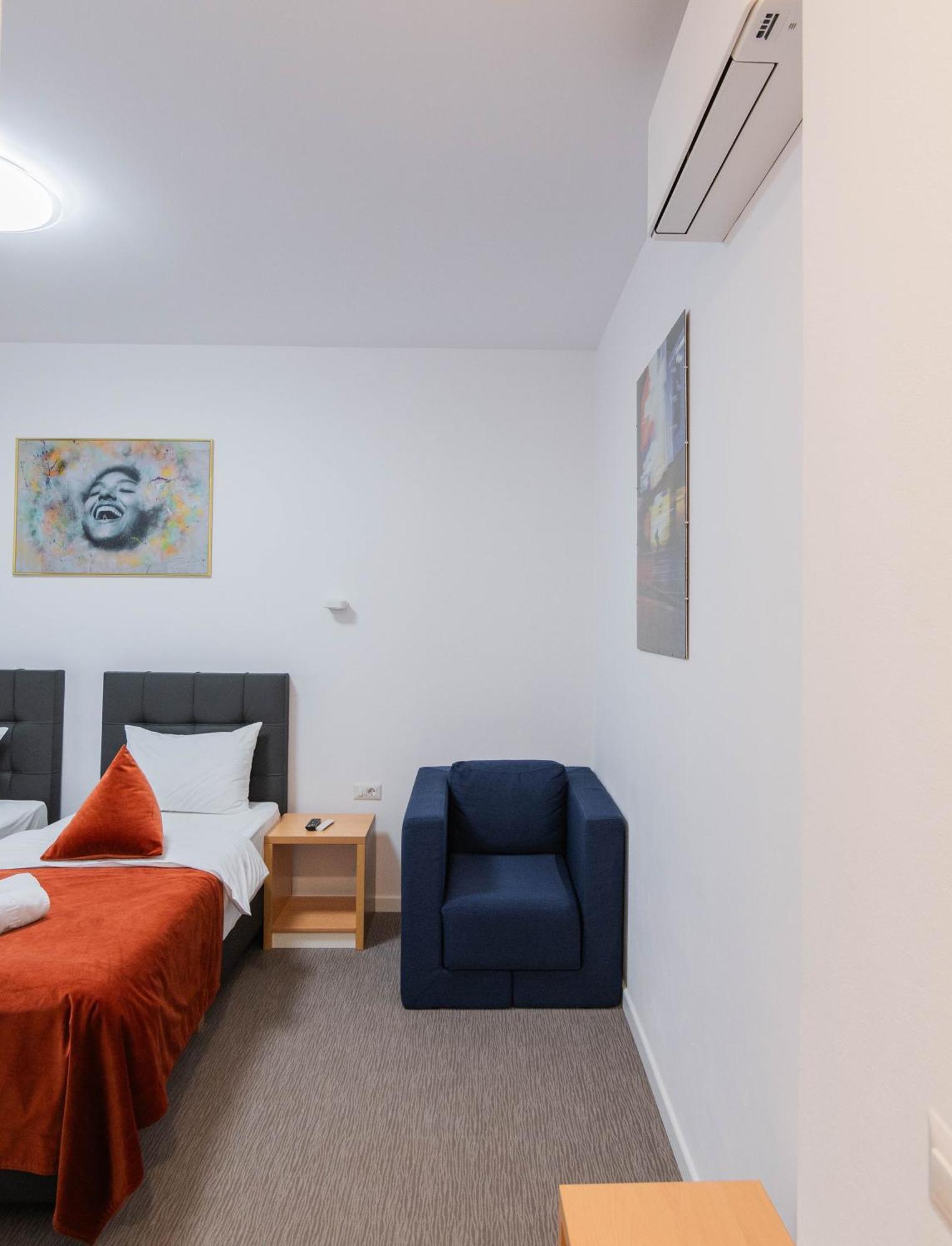 Hotel Urban 巴亚马雷 外观 照片